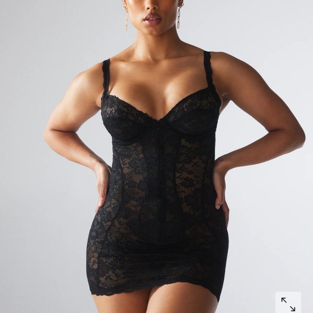 Savage Fenty Lace Slip NWT Large